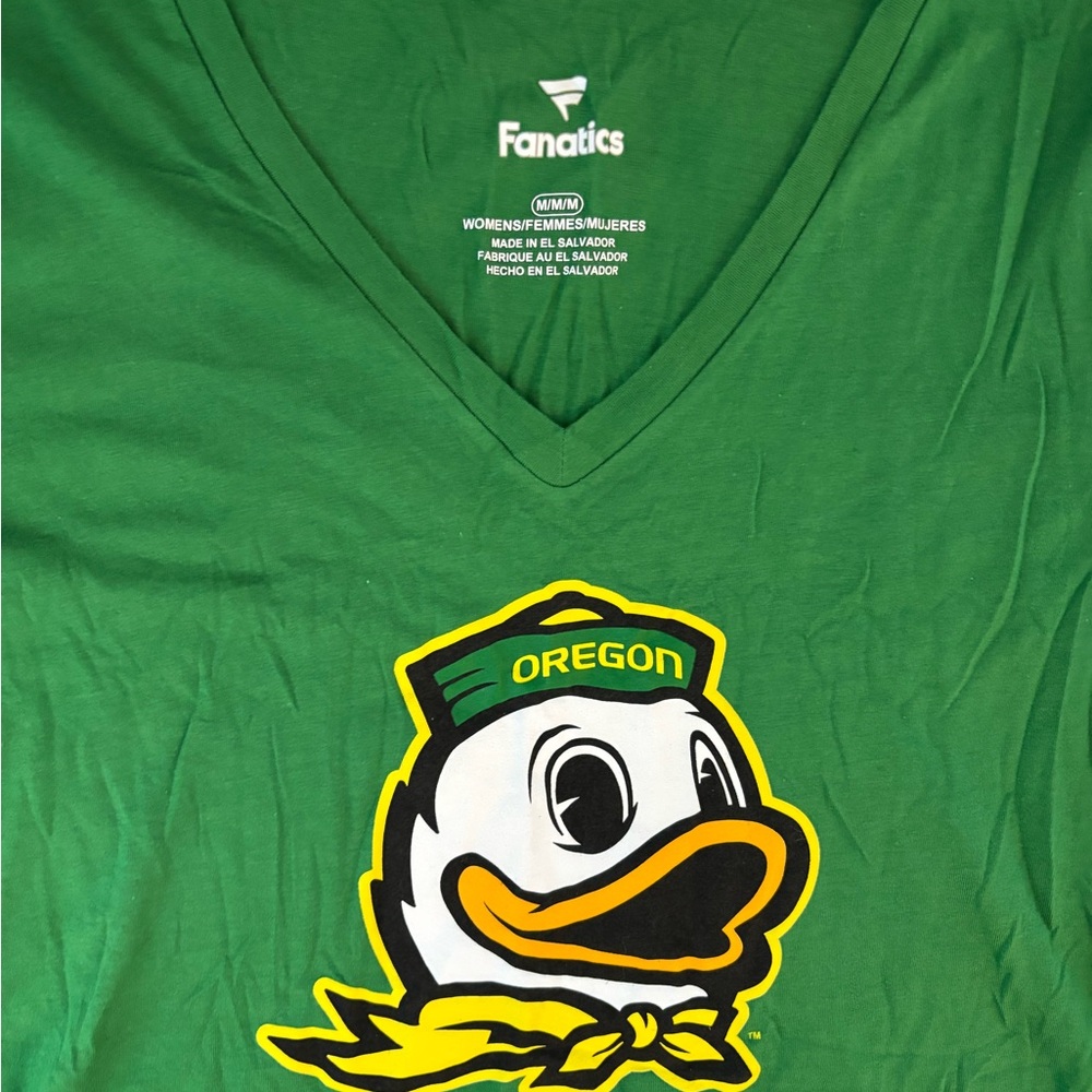 Fanatics Women's Green Oregon Duck Short Sleeve Tee - Picture 2 of 3